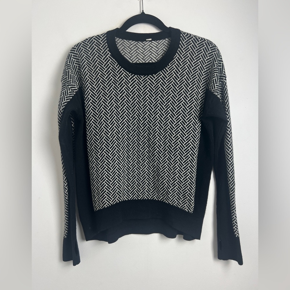 Lululemon Women's Small Black & White Merino Wool Yogi Crewneck Sweater - Picture 3 of 13
